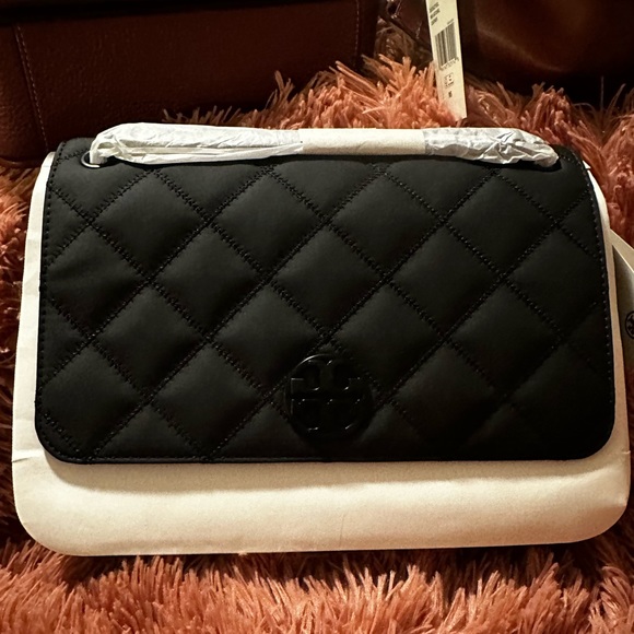 Willa matte shoulder
